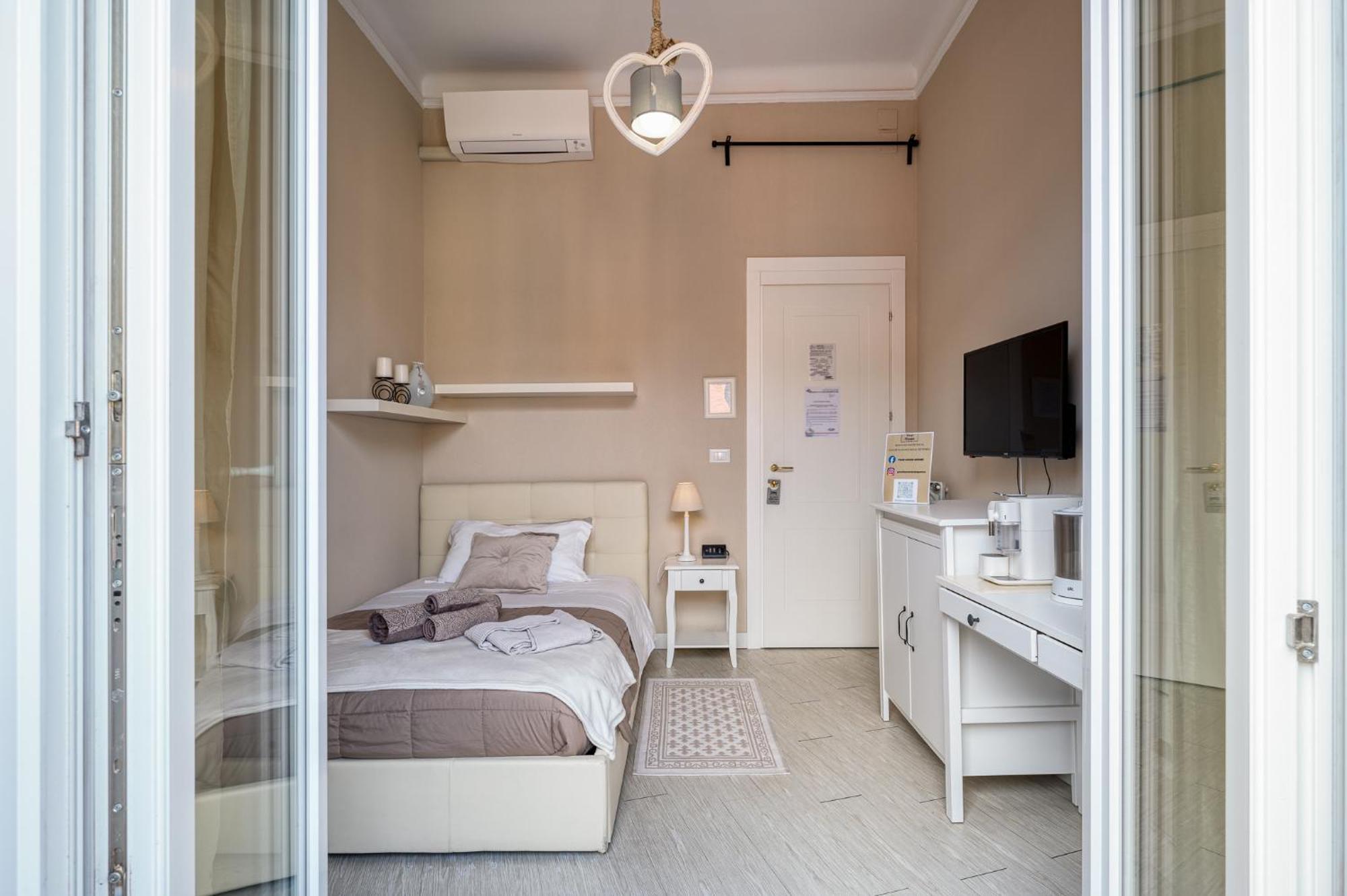 Your House Rooms 热那亚 外观 照片